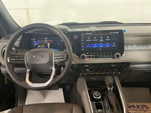 New 2026 Chevrolet Colorado ZR2 w/ Technology Package AWD/4WD image 19