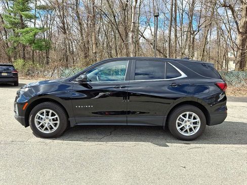 Used 2023 Chevrolet Equinox LT AWD/4WD image 4