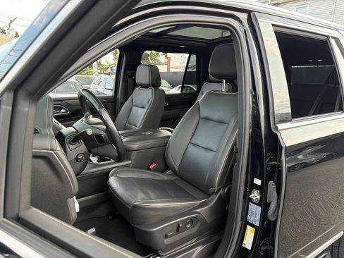 Used 2022 GMC Yukon SLT w/ SLT Premium Package AWD/4WD image 17