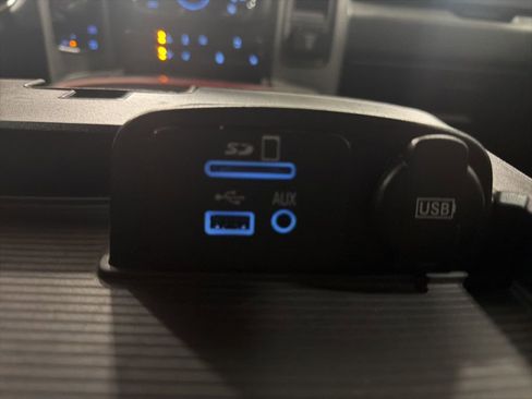 Used 2015 RAM 1500 Rebel image 33