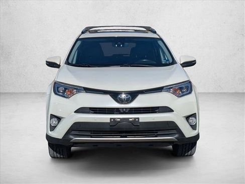Used 2016 Toyota RAV4 Limited image 2