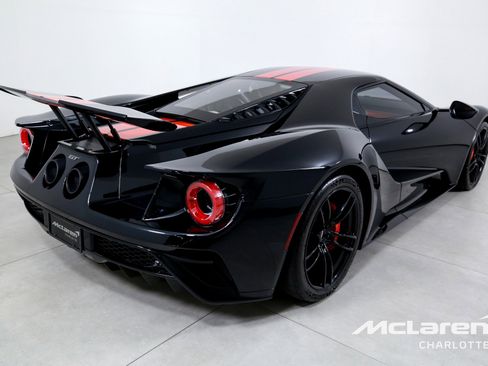 Used 2019 Ford GT RWD image 9