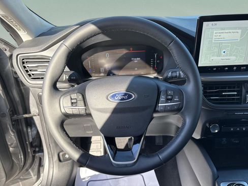 Used 2023 Ford Escape Active w/ Tech Pack #1 image 12