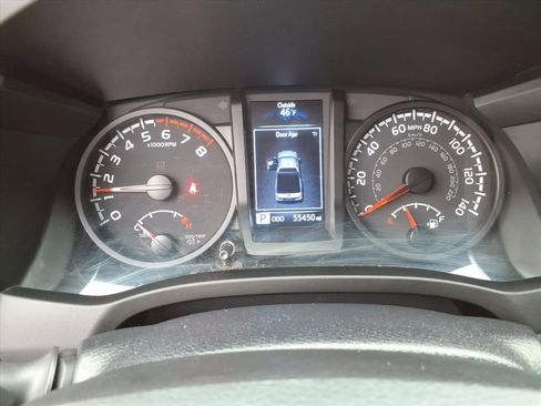 Used 2020 Toyota Tacoma SR image 22