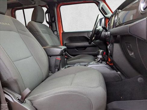 Used 2020 Jeep Wrangler Unlimited Sahara w/ Uconnect 4C Nav & Sound Group image 24