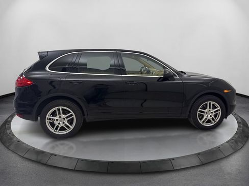 Used 2014 Porsche Cayenne AWD/4WD image 4