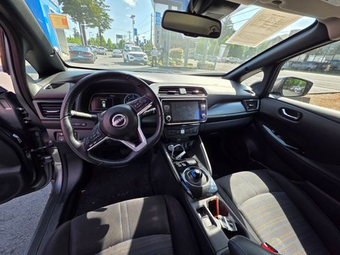 Used 2023 Nissan Leaf SV Plus FWD image 12