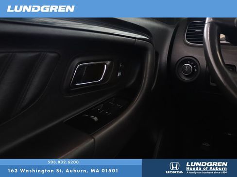 Used 2011 Ford Taurus Limited w/ 302A Rapid Spec Order Code FWD image 25