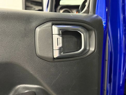 Used 2018 Jeep Wrangler Unlimited Sport S image 58