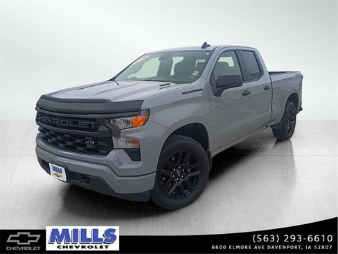 Used 2024 Chevrolet Silverado 1500 Custom w/ Dark Appearance Package image 1