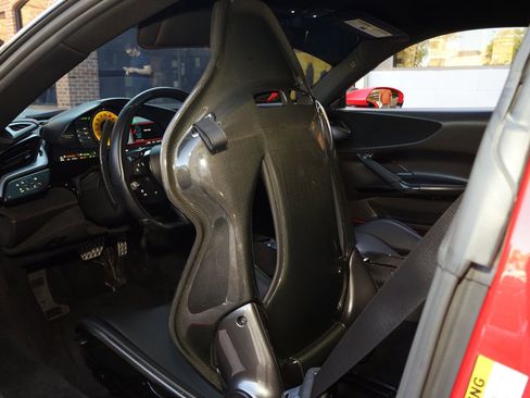 Used 2021 Ferrari SF90 Stradale image 30