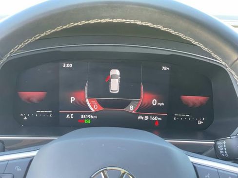 Used 2023 Volkswagen Tiguan SE R-Line image 17