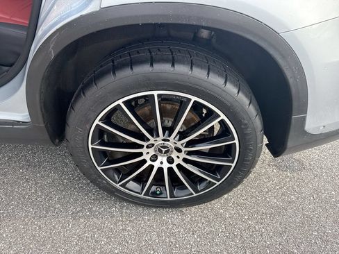 Used 2022 Mercedes-Benz GLC 300 image 24