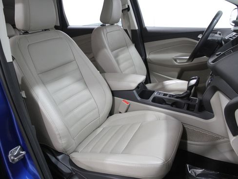 Used 2018 Ford Escape SEL image 17