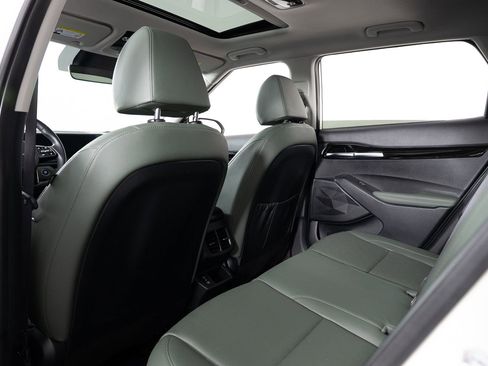 Used 2024 Kia Seltos SX w/ SX Sunroof Package image 20