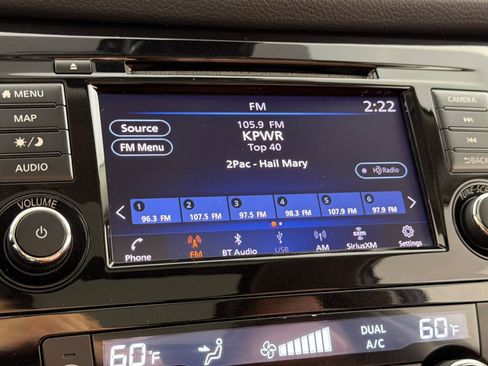 Used 2019 Nissan Rogue SL w/ Premium Package FWD image 17