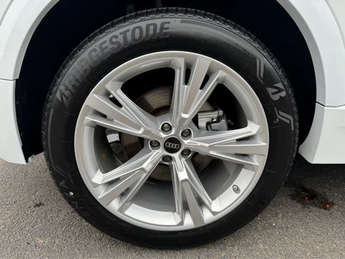 Used 2022 Audi Q8 Premium Plus image 7