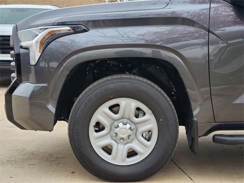 New 2026 Toyota Tundra SR image 5