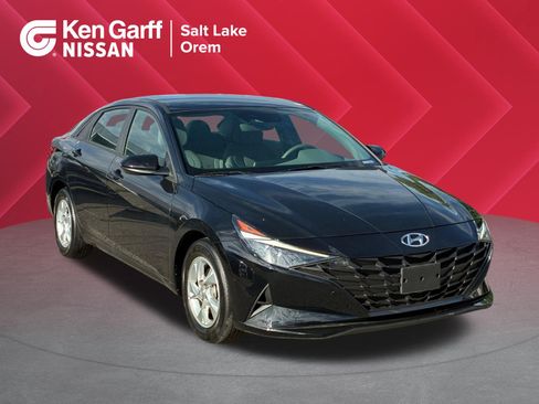 Used 2023 Hyundai Elantra SE FWD image 1