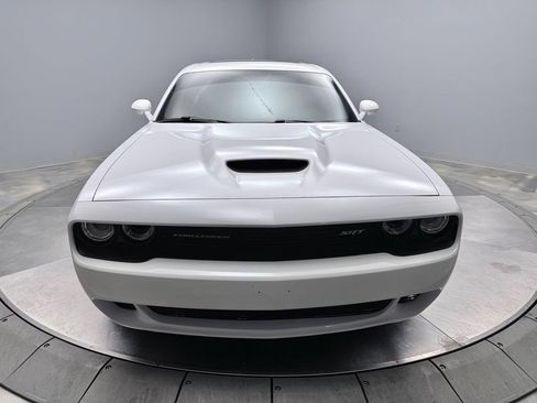 Used 2018 Dodge Challenger SRT RWD image 2