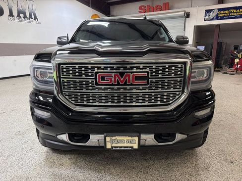 Used 2016 GMC Sierra 1500 Denali w/ Enhanced Driver Alert Package AWD/4WD image 12