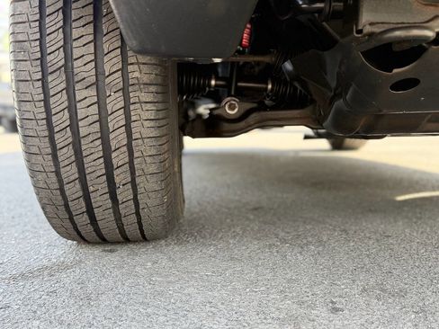 Used 2005 Toyota 4Runner Limited image 38