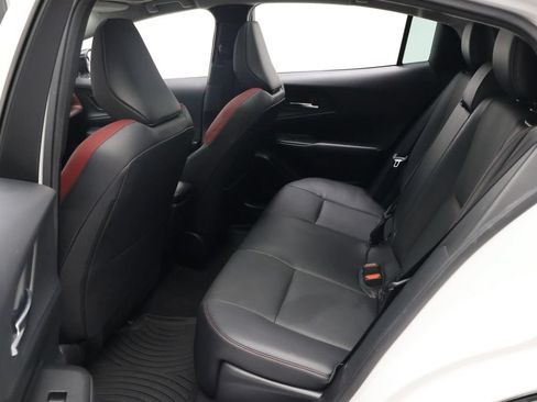 Used 2024 Toyota Prius Prime FWD image 19