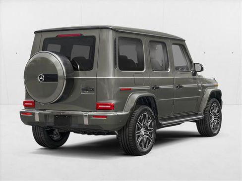 New 2027 Mercedes-Benz G 580 e image 2