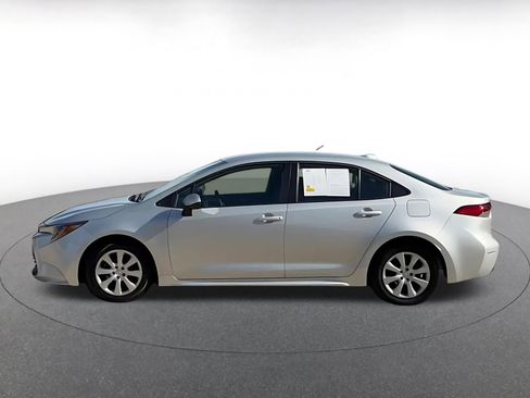 Used 2025 Toyota Corolla LE FWD image 9