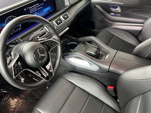 Used 2024 Mercedes-Benz GLE 350 4MATIC image 9