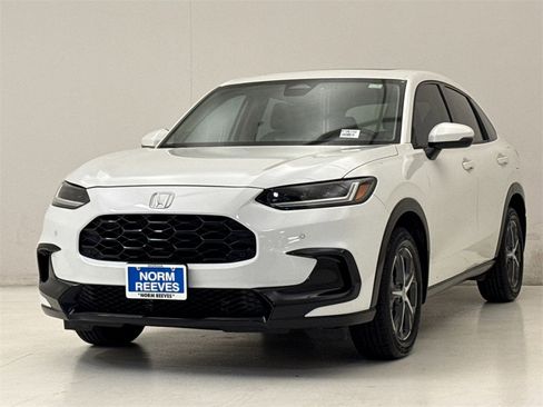 Certified 2023 Honda HR-V EX-L image 2