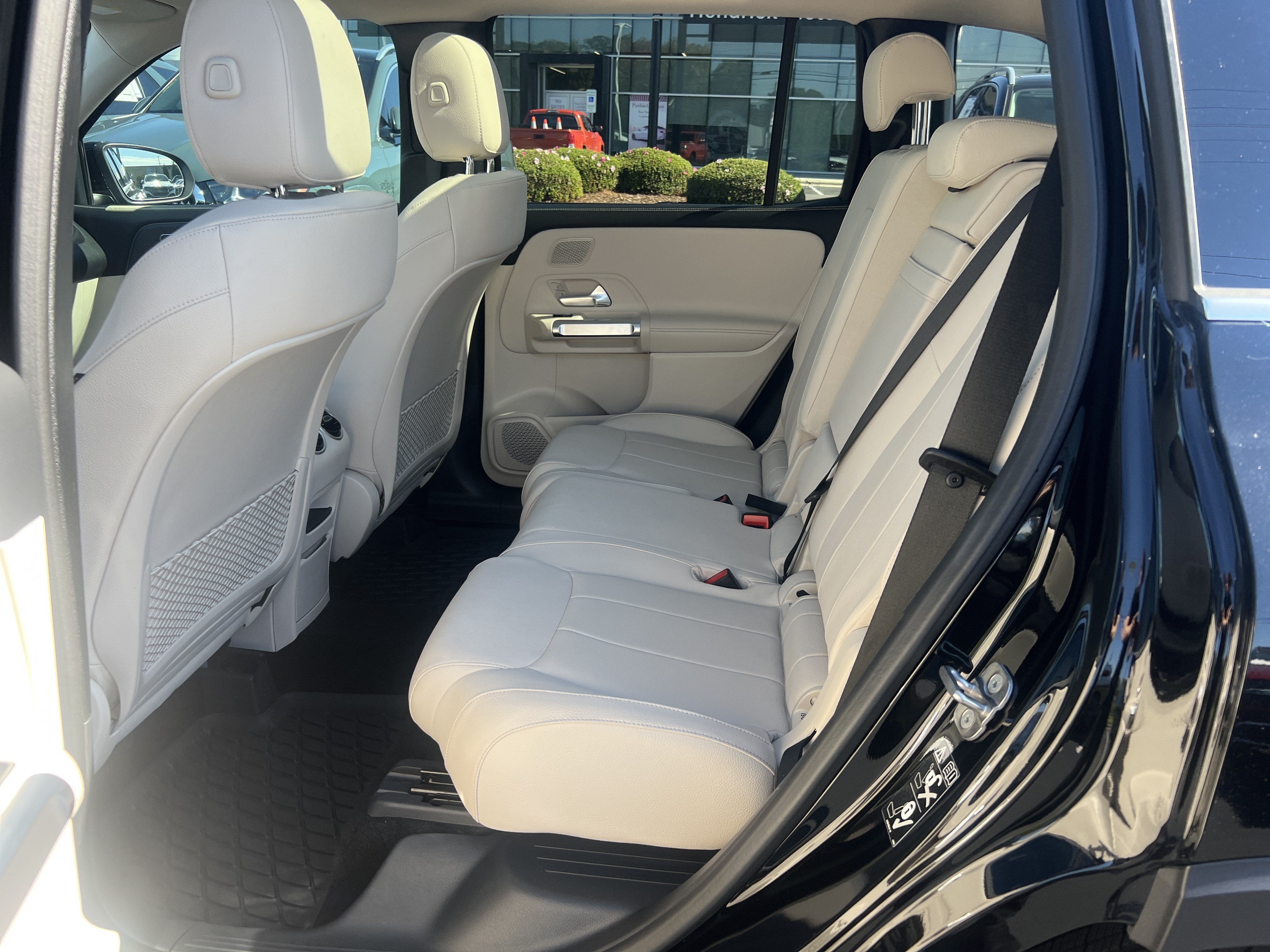 Certified 2026 Mercedes-Benz GLB 250 image 33