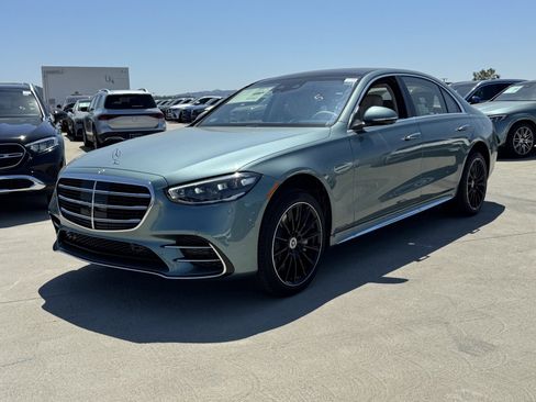 New 2026 Mercedes-Benz S 580e 4MATIC Sedan image 6