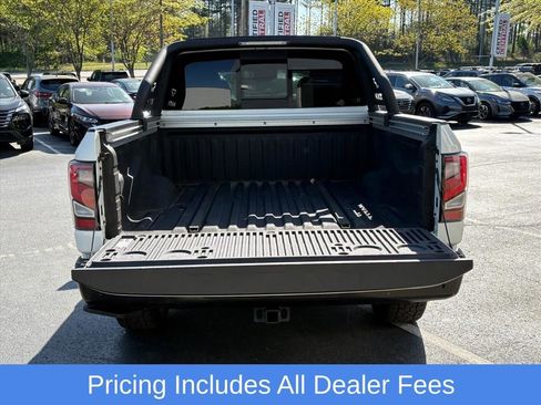 Used 2021 Nissan Titan PRO-4X w/ Pro-4x Convenience Package AWD/4WD image 25