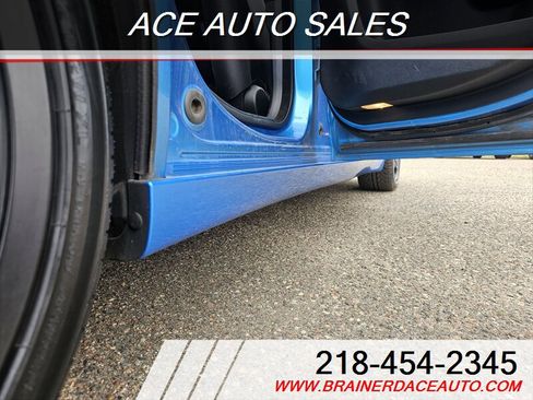 Used 2016 Dodge Charger SXT w/ Plus Group RWD image 10