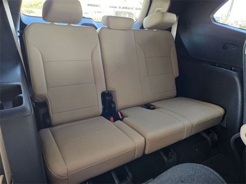 Used 2025 Buick Enclave Preferred w/ Power Package image 20