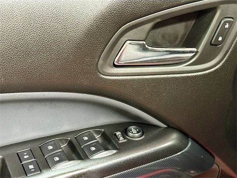 Used 2015 Chevrolet Colorado Z71 image 20