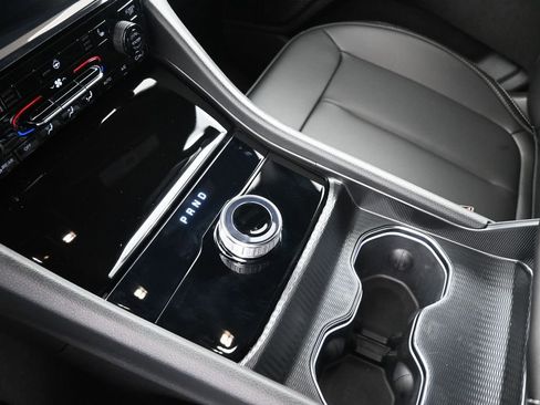 New 2025 Jeep Grand Cherokee L Limited w/ Black Appearance Package image 9