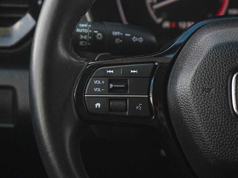 Used 2023 Honda Pilot EX-L image 17