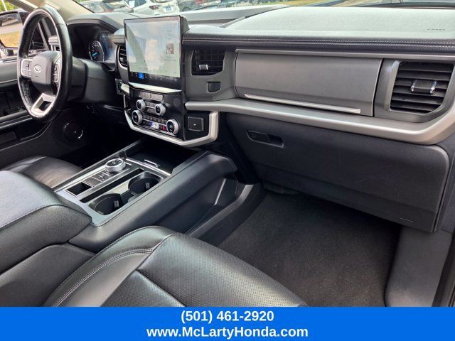 Used 2024 Ford Expedition XLT RWD image 19