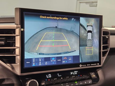 Used 2023 Toyota Tundra Limited image 30