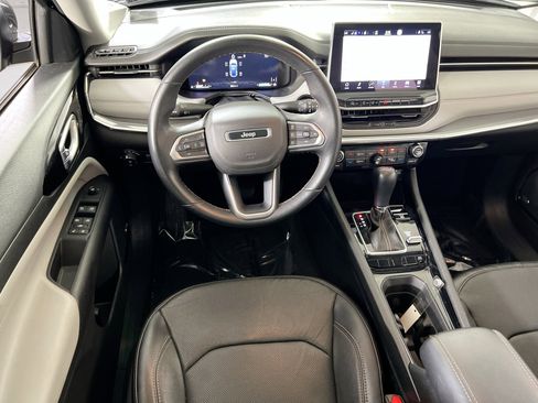 Used 2022 Jeep Compass Limited w/ Elite Group AWD/4WD image 22