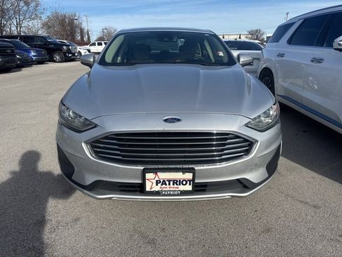 Used 2019 Ford Fusion SE image 5