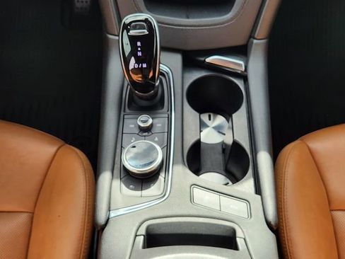 Used 2021 Cadillac XT5 Premium Luxury image 14