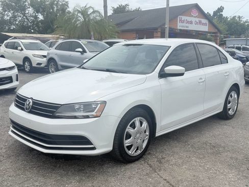 Used 2017 Volkswagen Jetta S FWD image 2