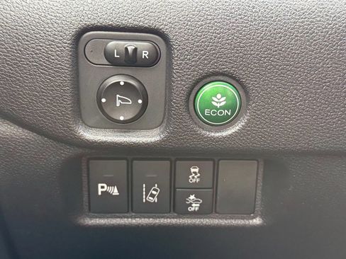 Used 2018 Honda Pilot Elite image 39