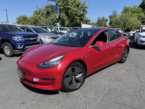 Used 2019 Tesla Model 3 Mid Range RWD image 1