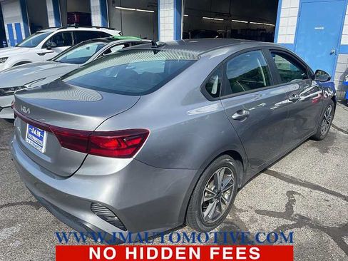 Used 2024 Kia Forte LXS FWD image 3