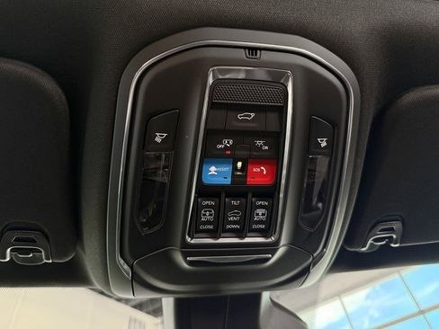 New 2025 Jeep Wagoneer Series II w/ Premium Group I image 32