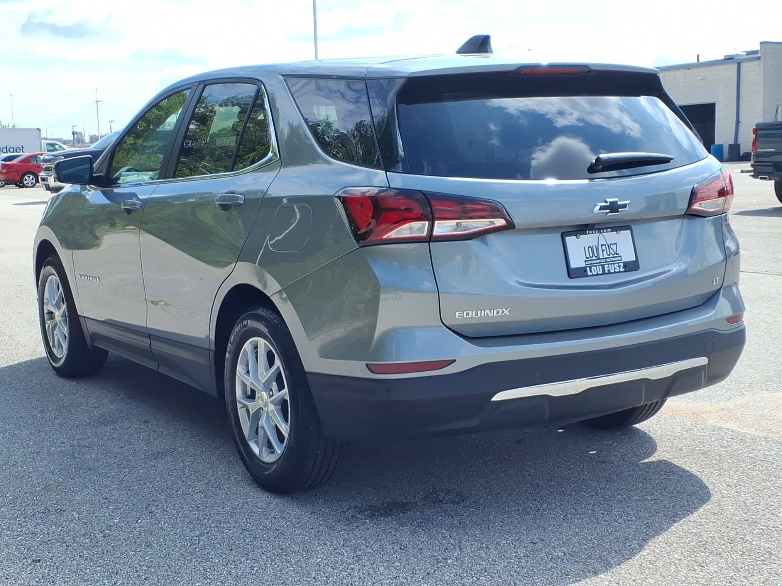 Used 2024 Chevrolet Equinox LT w/ LPO, Floor Liner Package FWD image 5